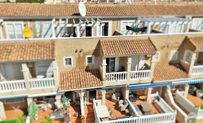 Herverkoop - Herenhuis -
Playa Flamenca