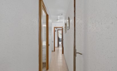 Resale - Apartment -
Alicante - Center