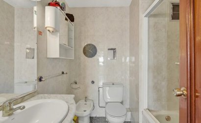 Resale - Apartment -
Alicante - Center