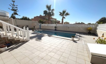 Resale - Villa -
Benijofar - Monte Azul