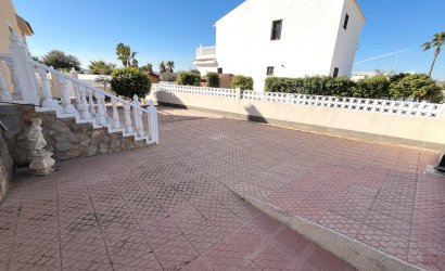 Resale - Villa -
Benijofar - Monte Azul