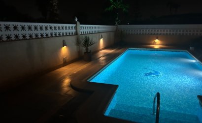 Resale - Villa -
Benijofar - Monte Azul