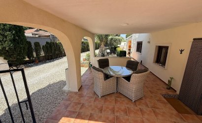 Herverkoop - Finca/Rustic Property -
Castalla