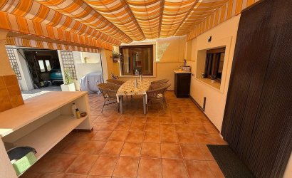 Herverkoop - Finca/Rustic Property -
Castalla