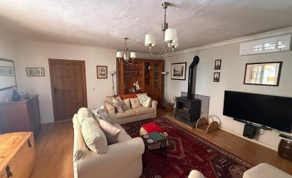 Herverkoop - Finca/Rustic Property -
Castalla