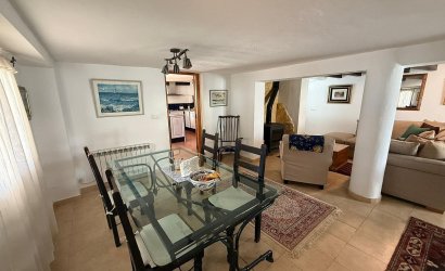 Herverkoop - Finca/Rustic Property -
Castalla