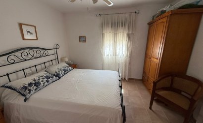 Herverkoop - Finca/Rustic Property -
Castalla