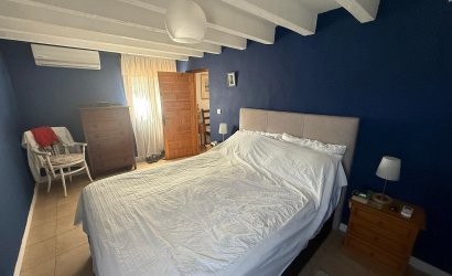 Herverkoop - Finca/Rustic Property -
Castalla