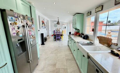 Herverkoop - Villa -
Almoradí - Heredades