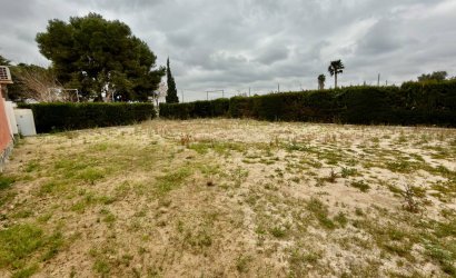 Herverkoop - Villa -
Almoradí - Heredades