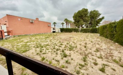 Herverkoop - Villa -
Almoradí - Heredades