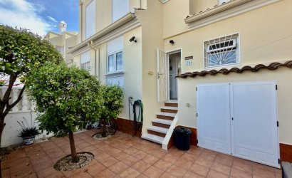 Herverkoop - Villa -
Ciudad Quesada - Doña Pepa