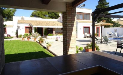 Resale - Villa -
Orihuela Costa - Lomas De Cabo Roig