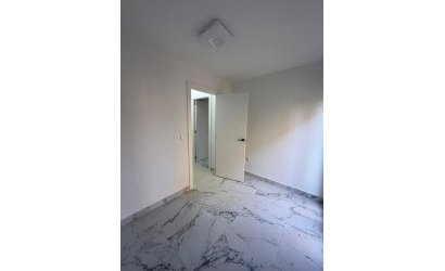 Reventa - Apartment -
Torrevieja - La Veleta