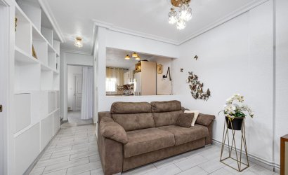 Herverkoop - Town House -
Torrevieja - Calas Blanca