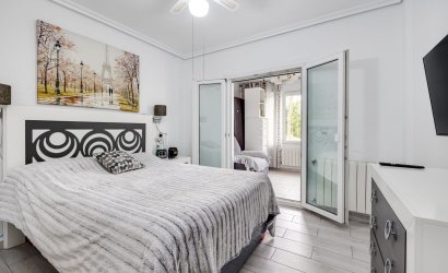 Herverkoop - Town House -
Torrevieja - Calas Blanca