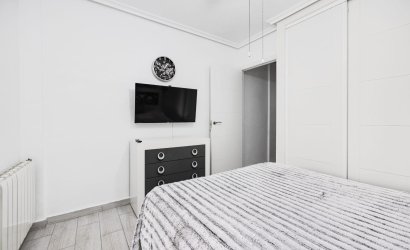 Herverkoop - Town House -
Torrevieja - Calas Blanca