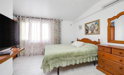 Herverkoop - Town House -
Torrevieja - Calas Blanca