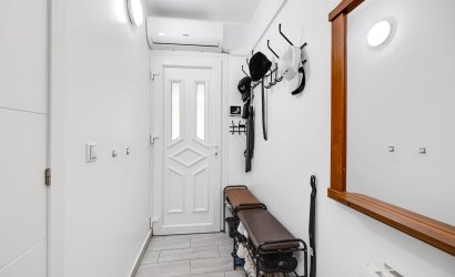 Herverkoop - Town House -
Torrevieja - Calas Blanca