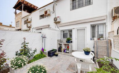 Herverkoop - Town House -
Torrevieja - Calas Blanca