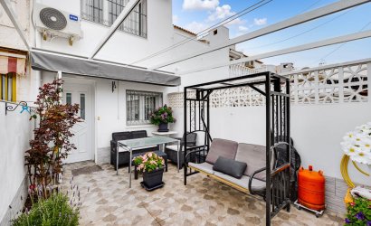 Herverkoop - Town House -
Torrevieja - Calas Blanca