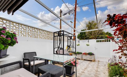 Herverkoop - Town House -
Torrevieja - Calas Blanca