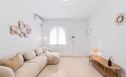 Reventa - Adosado -
Orihuela Costa - La Florida