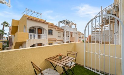 Reventa - Adosado -
Orihuela Costa - La Florida