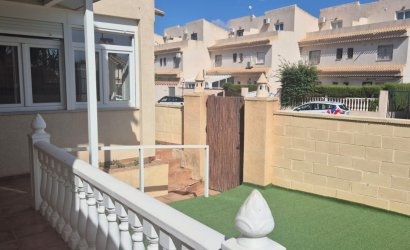 Herverkoop - Town House -
Orihuela Costa - Costa Blanca