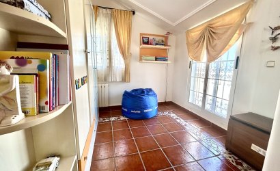 Resale - Villa -
La Mata - Costa Blanca