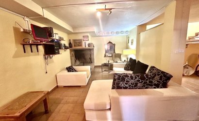 Resale - Villa -
La Mata - Costa Blanca