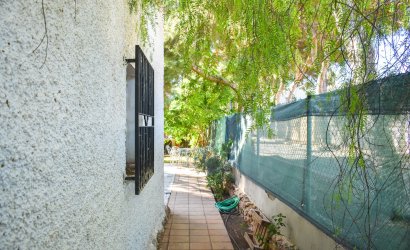 Resale - Villa -
Orihuela Costa - Punta Prima