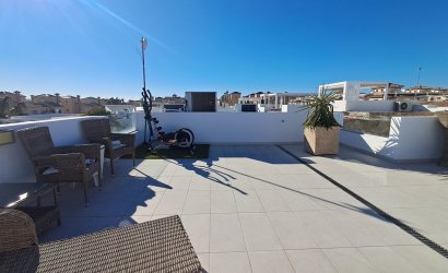Resale - Villa -
Villamartin - Costa Blanca