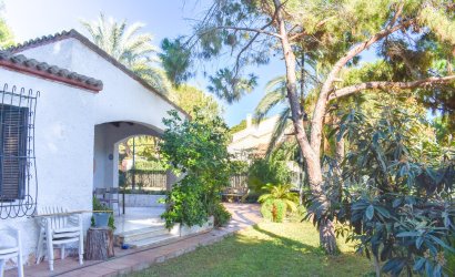 Herverkoop - Villa -
Orihuela Costa - Punta Prima