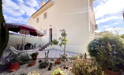 Resale - Apartment -
Playa Flamenca - Costa Blanca