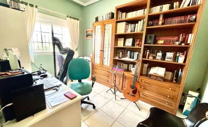 Resale - Villa -
La Mata - Costa Blanca