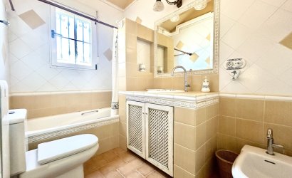 Resale - Villa -
La Mata - Costa Blanca