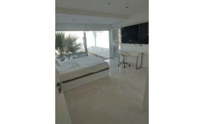 Resale - Villa -
Orihuela Costa - La Zenia
