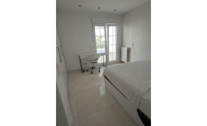 Resale - Villa -
Orihuela Costa - La Zenia