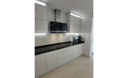 Resale - Villa -
Orihuela Costa - La Zenia