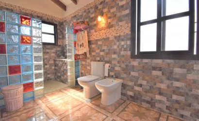 Resale - Villa -
Orihuela Costa - Villamartín