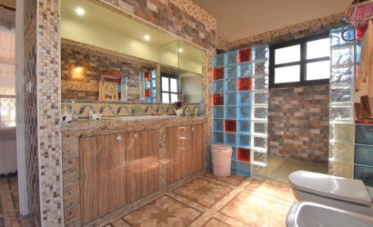 Resale - Villa -
Orihuela Costa - Villamartín