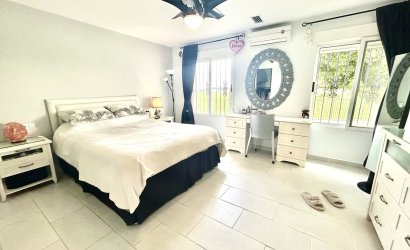 Herverkoop - Villa -
Catral - Costa Blanca