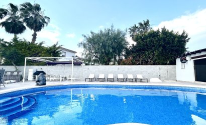 Herverkoop - Villa -
Catral - Costa Blanca