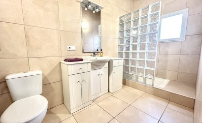 Herverkoop - Villa -
Catral - Costa Blanca