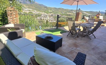 Revente - Villa -
Vinuela - Inland