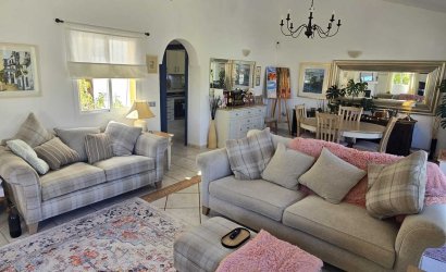 Revente - Villa -
Vinuela - Inland