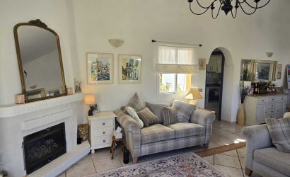 Revente - Villa -
Vinuela - Inland