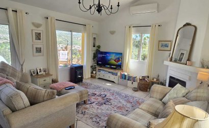 Revente - Villa -
Vinuela - Inland