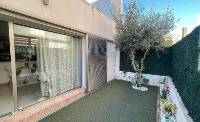 Herverkoop - Herenhuis -
Torrevieja - Punta Prima